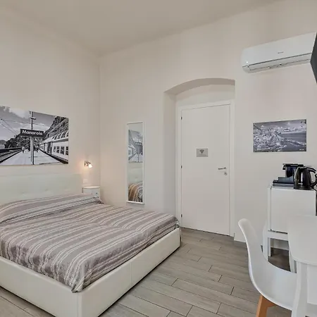 Πανσιόν The Old Station