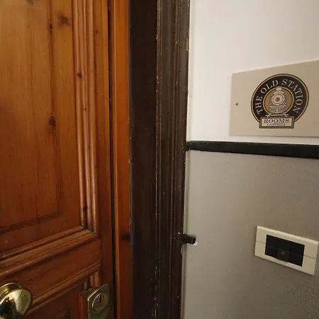 Πανσιόν The Old Station Λα Σπέτσια